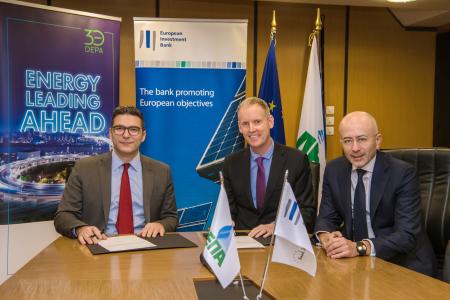 From left to right: K. Xifaras, CEO-DEPA; A. McDowell, EIB Vice President and I. Papadopoulos, BoD Chairman-DEPA
