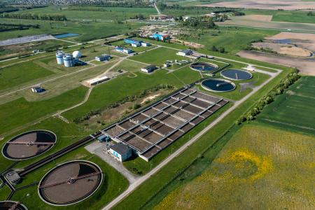 The project will co-finance part of the 2023-2026 investment programme of Klaipedos Vanduo, the third largest water company in Lithuania. The investments mainly consist of the extension and rehabilitation of water supply, stormwater and wastewater collection and treatment facilities.
