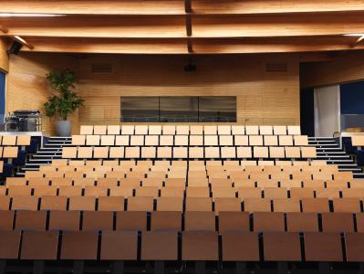 The European Investment Bank granted a EUR 70 million loan to the EuroMed University of Fes. The loan will finance the construction of the eco-campus, including the teaching and research premises, the sports area, the library and other facilities and equipment.
