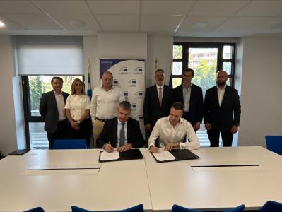 EIB supports Greek foodtech innovator STIQ with €20 million under InvestEU to scale up AI-powered cloud kitchen platform