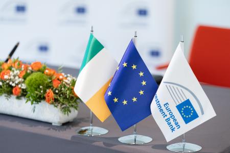 Taoiseach visits EIB and welcomes EUR 300 million backing for Irish water investment