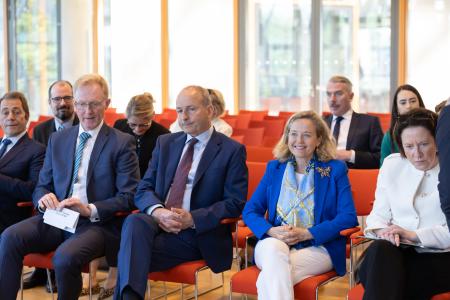 Taoiseach visits EIB and welcomes EUR 300 million backing for Irish water investment