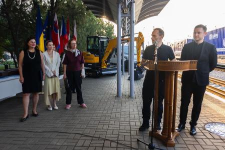 Ukraine opens its first railway line with European track width standard, boosting the country’s integration with the European Union