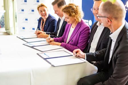 Investition in das Berliner Stromnetz: BEN und EIB unterzeichnen Kreditvertrag