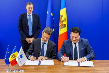 EIB Group extends EU-backed guarantees to two Moldovan banks, unlocking new finance for local businesses