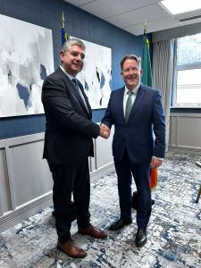 Minister O’Brien and European Investment Bank Vice President Ioannis Tsakiris discuss future transport investment in Ireland