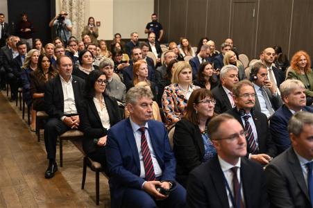 EIB Global opens representation office in Montenegro