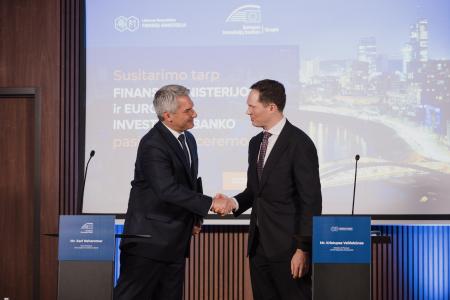 Lithuania secures €300 million EIB loan to boost defence on EU’s eastern border