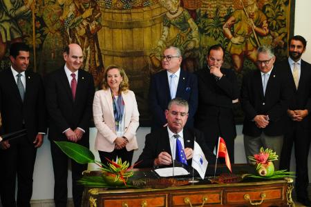EIB and Naturgy sign $300 million CESCE-guaranteed loan to modernise Panama power grid