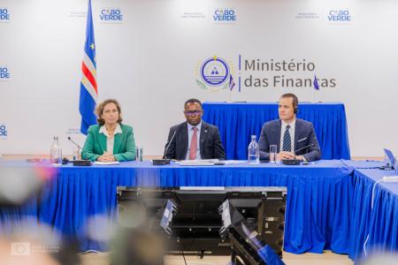 EIB Global signs €34 million EU grant to support sustainable ports in Cabo Verde under Global Gateway