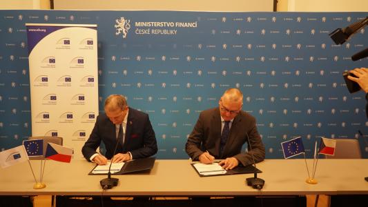 Czechia to upgrade and extend electricity network with EIB loans