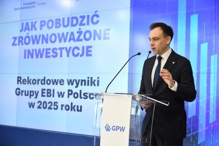 EIB Group invested record €8 billion in Poland in 2025