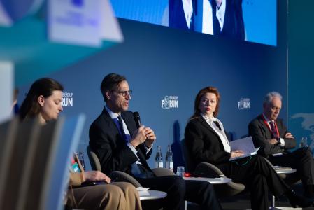 Panel discussion – Rebuilding Ukraine