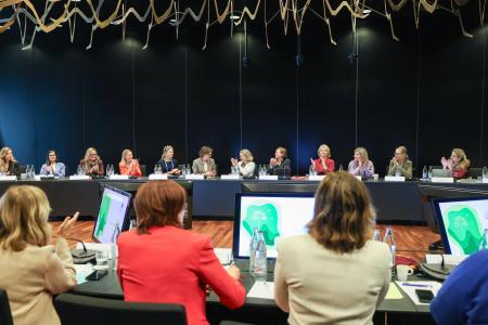 Women leading climate action:
EIB Group's pioneering network drives sustainable market solutions