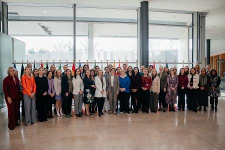 Women leading climate action:
EIB Group's pioneering network drives sustainable market solutions