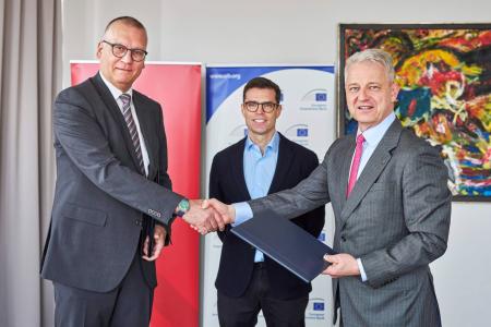 Czech and Slovak Mid-Caps to get €400 million financing boost under EIB accord with UniCredit subsidiary