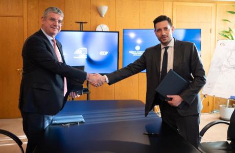 EIB Advisory support Greece in designing energy solutions and charging infrastructure for electric buses in Athens