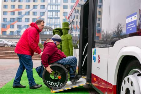 Western Ukrainian city Ivano-Frankivsk puts new EU-funded trolleybuses into service