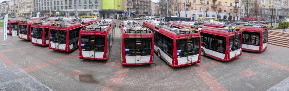 Western Ukrainian city Ivano-Frankivsk puts new EU-funded trolleybuses into service