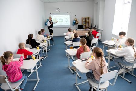 Ukrainian primary school in Hostomel reopens with EU support