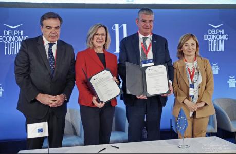 The European Investment Bank (EIB) and the National Bank of Greece (NBG) have signed a first tranche of €100 million under a €200 million approved financing program to support investments in the agriculture and bioeconomy sectors across Greece. The first tranche of €100 million was signed on 28 January 2026, marking the launch of an initiative aimed at strengthening investment across the agricultural value chain nationwide.
