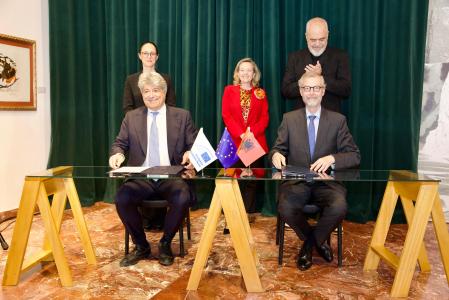 EIB Group President Calviño visits Albania to announce new investments for small businesses, supporting innovation, digitalisation, and green production