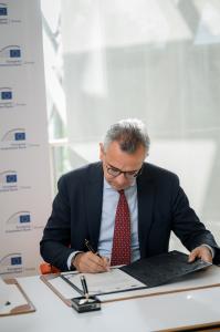 Commission and EIB Group increase financial support for the EU economy and speed up key transformative investments under InvestEU