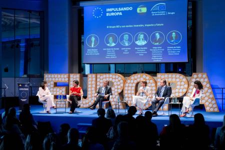El Grupo BEI celebra cuatro décadas de prosperidad compartida España-UE y el impacto positivo de la financiación europea en la vida de millones de personas