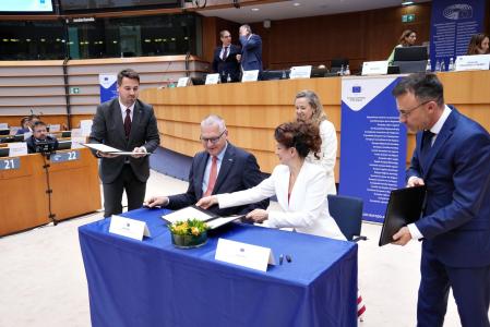 Local leaders and EIB join forces to pool public and private funds for affordable houses