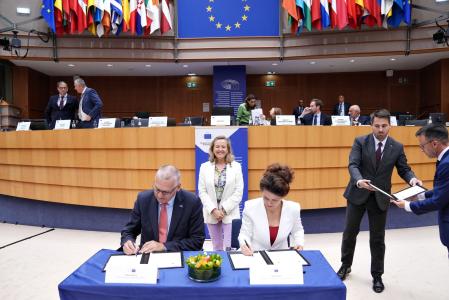 Local leaders and EIB join forces to pool public and private funds for affordable houses