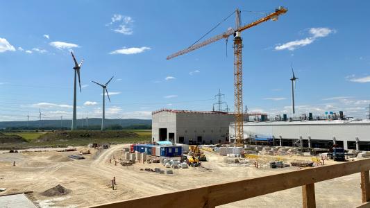 EIB provides €450 million financing for OMV’s flagship green hydrogen project