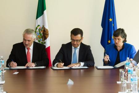 The EIB and NAFIN sign USD 100 million loan to support climate action projects in Mexico
