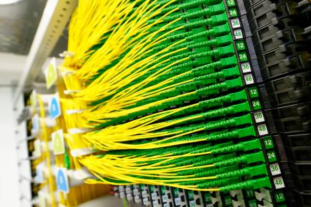 Germany: EIB boosts high-speed internet with €350 million InvestEU-backed loan 