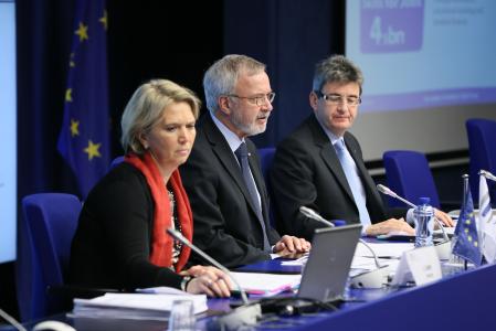 Mrs Constance Kann, Director of the Communications Department of the EIB, Mr Werner Hoyer, President of the EIB and Mr Philippe de Fontaine Vive, Vice President of the EIB