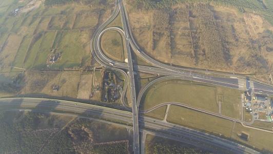 Construction of several non-continuous sections (in total 162.5 km) of the S5 expressway between Nowe Marzy, Bydgoszcz and Mielno, and between Wronczyn and Radomicko