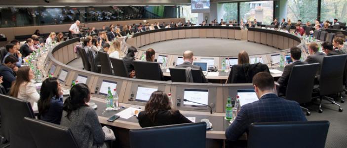 EIB hosts “Young Leaders Summit” for Asia-Europe FoundationYoung people from 51 Asia-Europe Meeting (ASEM) countries met at the EIB’s Luxembourg headquarters today as the EU Bank hosted the final day of the “Young Leaders Summit” organised by the Asia-Europe Foundation (ASEF) and the European Commission.