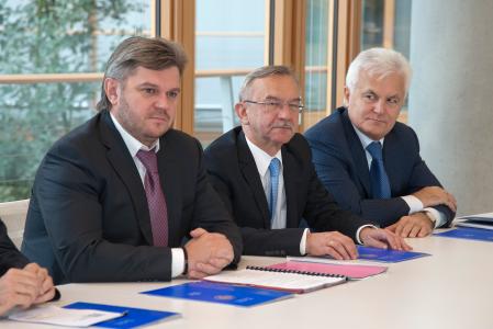 Mr Stavitsky Eduard – Minister of the Ministry of Energy and Coal Industry of UkraineAmbassador of Ukraine S.E.M.Ihor Dolhov -- Embassy of Ukraine to Belgium, Luxembourg and NATO and Mr Syrota Igor – General Director of UkrHydroEnergo