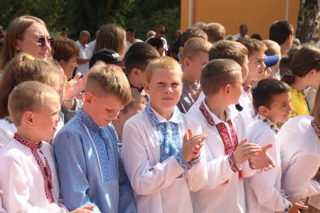 Ukraine: Two renovated schools in Vinnytsia Oblast open for new school year with the EU bank support