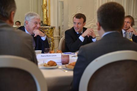 Pierre-René Lemas, Directeur Général de la Caisse des Dépôts et Emmanuel Macron, Ministre de l'Économie et des Finances