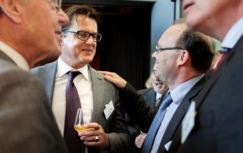 The EIB’s new permanent presence in the Netherlands, an office in the heart of the Amsterdam-Zuid business district, was formally inaugurated yesterday by Prime Minister Mark Rutte and President Hoyer on Thursday 15 May.