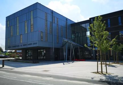 The Mont Saint Jean school in Waterloo (BE) renovated in the framework of the EIB - FWB financial agreement for educational infrastructure concluded in 2016.