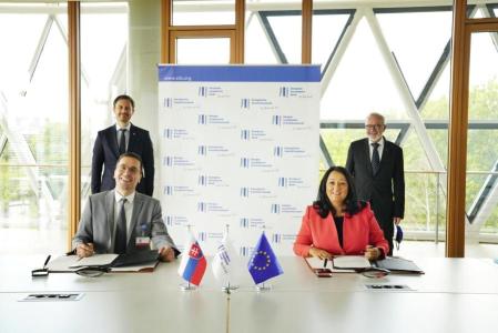 Investment Plan for Europe: EIB supports Slovak Investment Holding (SIH) in delivering more energy efficiency investments