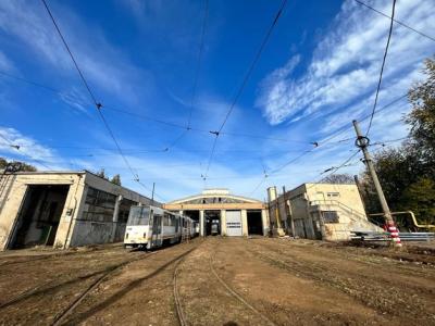 Upgrading district heating and urban transport