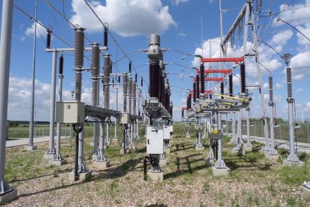 Investment schemes in the upgrade and expansion of electricity distribution grid in Western Poland over 2015-2017