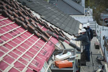 Portaal in zee met EIB