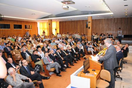 European backing to create new Hellenic Foundation for Research and Innovation to strengthen research across Greece