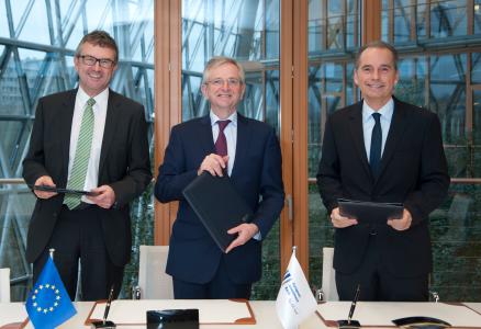 von links nach rechts: Ulrich Dexheimer Vorstandssprecher ISB, Herrn Wilhelm Molterer, EIB Vize-Präsident und Dr. Ulrich Link,Vorstand ISB