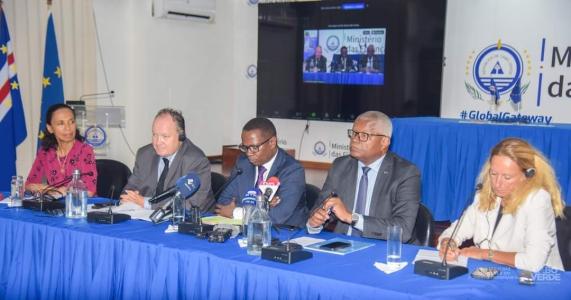 Global Gateway : l’Équipe Europe renforce son soutien au secteur numérique, aux infrastructures portuaires et aux énergies renouvelables de Cabo Verde