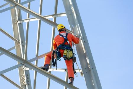 EIB and Terna sign €400 million loan to upgrade national power grid 