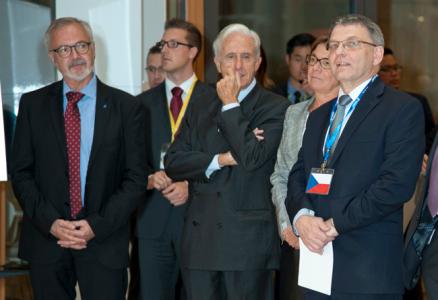 EIB hosts “Young Leaders Summit” for Asia-Europe FoundationYoung people from 51 Asia-Europe Meeting (ASEM) countries met at the EIB’s Luxembourg headquarters today as the EU Bank hosted the final day of the “Young Leaders Summit” organised by the Asia-Europe Foundation (ASEF) and the European Commission.